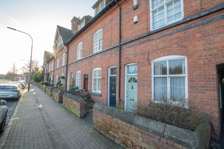 Aylestone Road, Aylestone, Leicester, LE2 7QJ