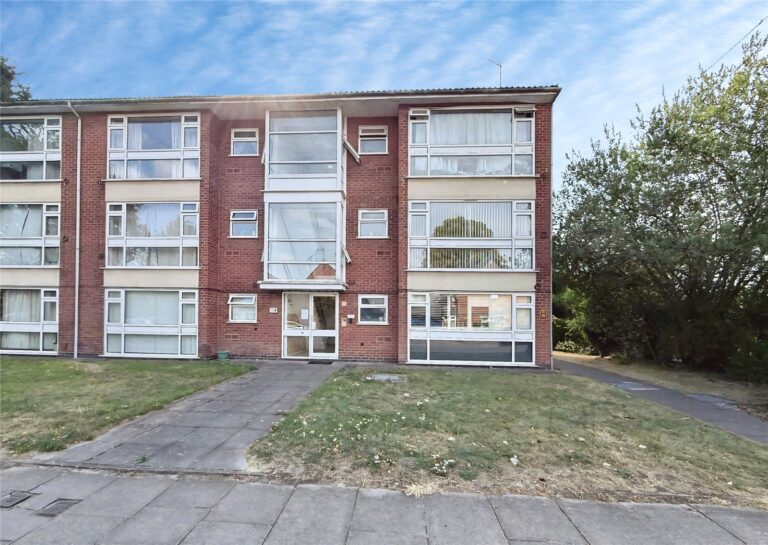 Avenue Road, Stoneygate, Clarendon Park, LE2 3EA