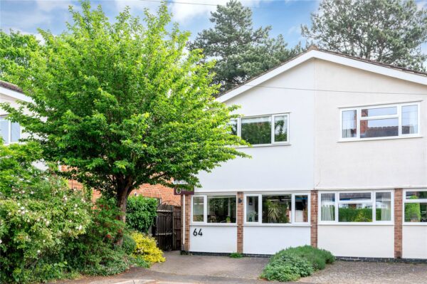 Avenue Road, Stoneygate, Leicester, LE2 3EB