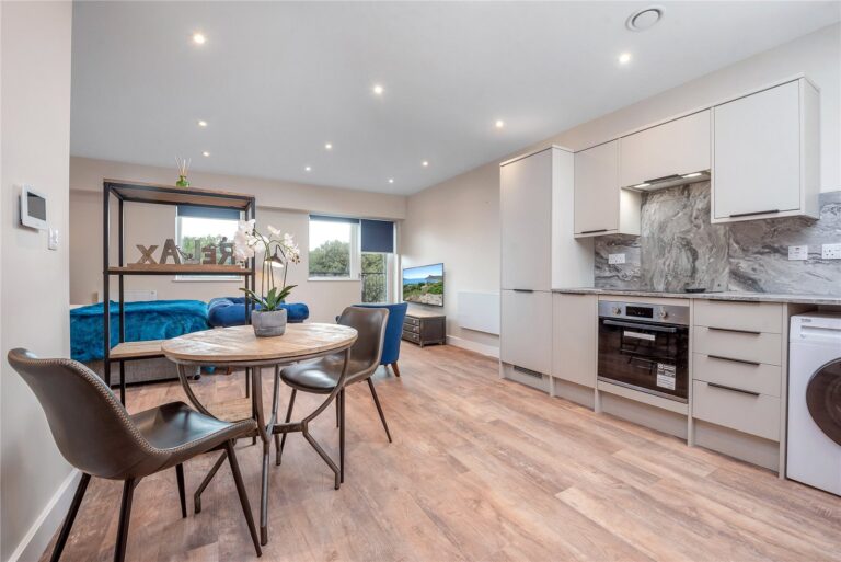 Burleys Way, Leicester, LE1 3BF