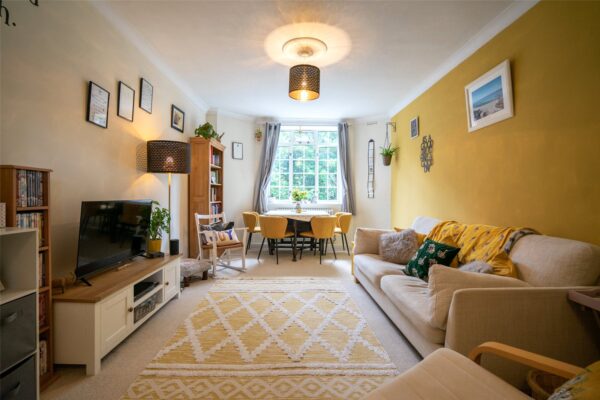 Stoneygate Court, Stoneygate, Leicester, LE2 2AH