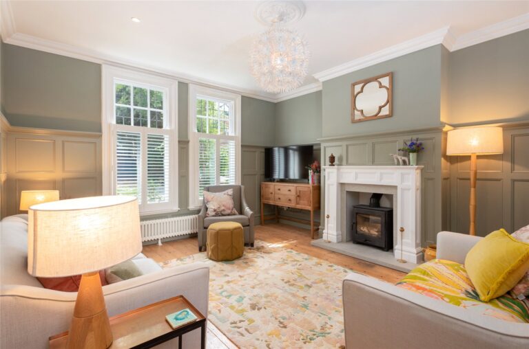 Stoneygate Road, Stoneygate, Leicester, LE2 2AB