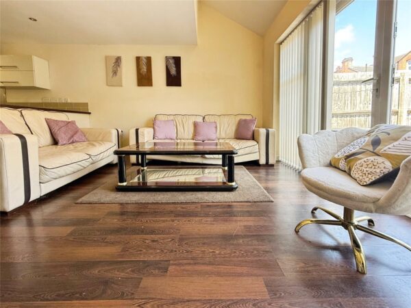 Eastleigh Road, Leicester, LE3 0DB