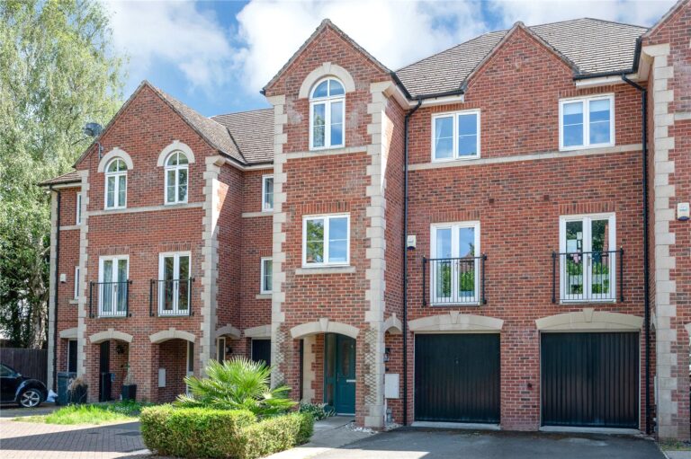Elm Tree Court, Stoneygate, Leicester, LE2 3NH