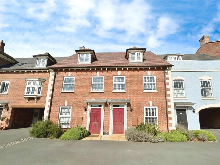 Tay Road, New Lubbesthorpe, Leicetser, LE19 4BF