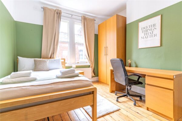 Brookhouse Avenue, City Centre, Leicester, LE2 0JE