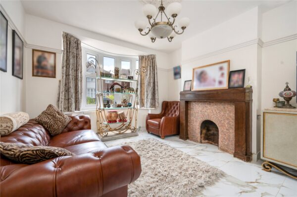 Barbara Avenue, Humberstone, Leicester, LE5 2AD