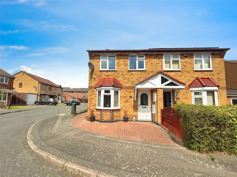 Meadowsweet Road, Hamilton, Leicester, LE5 1TF