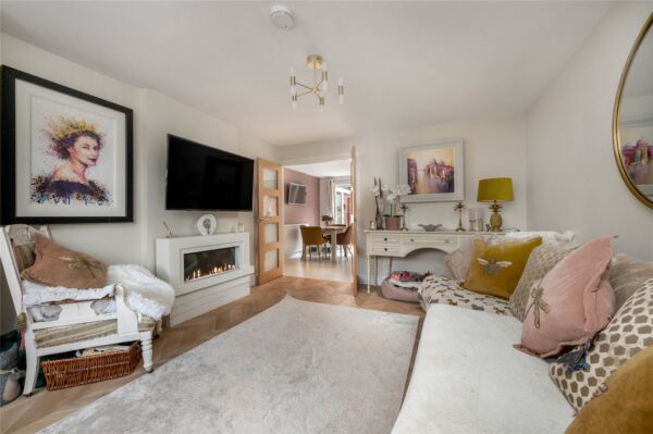 Waldale Drive, Stoneygate, Leicester, LE2 2AR