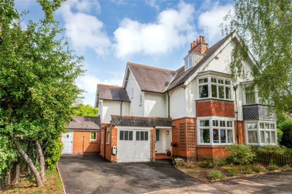 Dovedale Road, Stoneygate, Leicester, LE2 2DJ