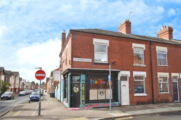 St. Leonards Road, Clarendon Park, Leicester, LE2 3BZ