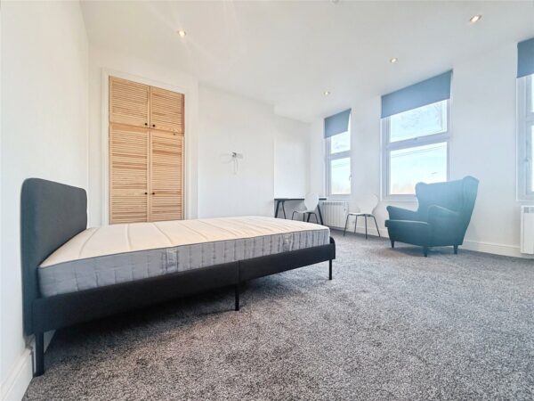 Knighton Road, Stoneygate, LE2 3HJ