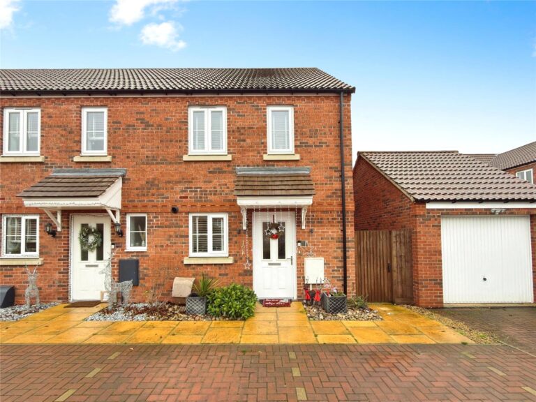 Centurion Drive, Kirby Muxloe, Leicestershire, LE9 2DU