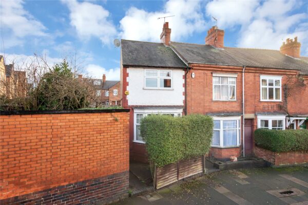 Thurlow Road, Clarendon Park, Leicester, LE2 1YE