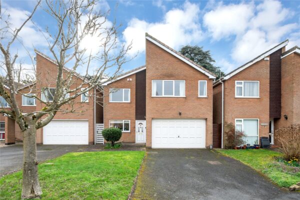 Avenue Gardens, Stoneygate, Leicester, LE2 3EU