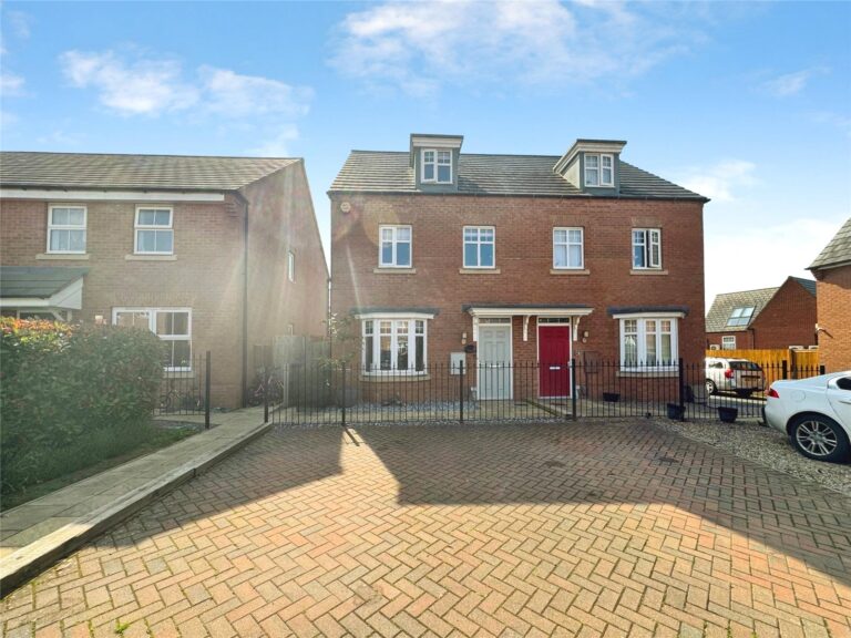 Isla Drive, New Lubbesthorpe, Leicester, LE19 4BN