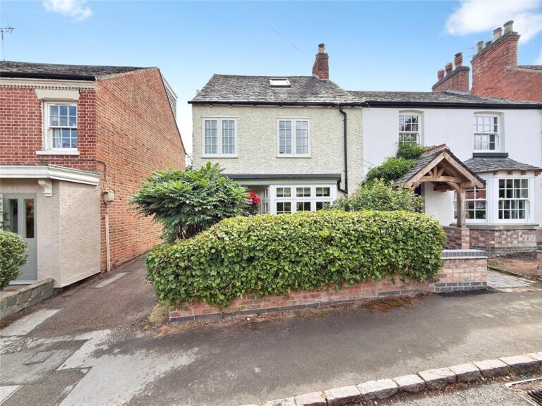 Maplewell Road, Woodhouse Eaves, Loughborough, LE12 8RG