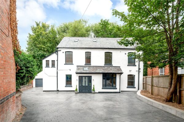 Stoughton Road, Stoneygate, LE2 2EB