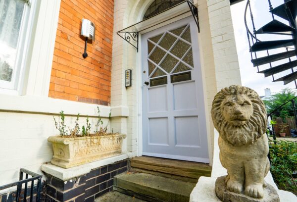 Knighton Park Road, Leicester, LE2