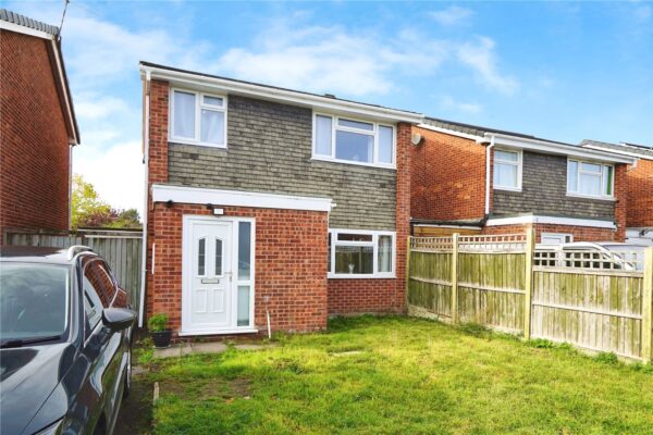 Arreton Close, Leicester, LE2