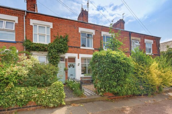 Orlando Road, Clarendon Park, LE2 1WN