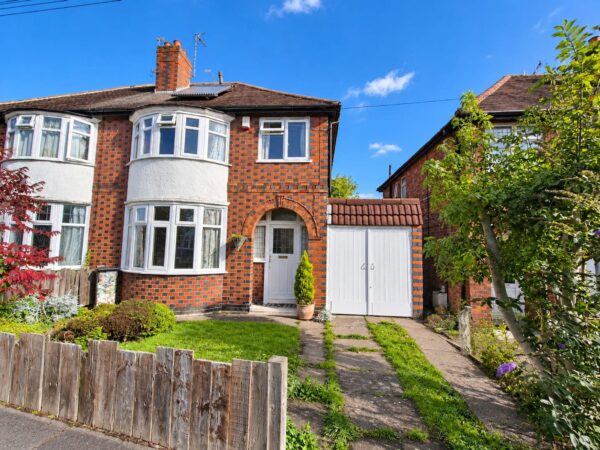 Dorchester Road, Western Park, LE3